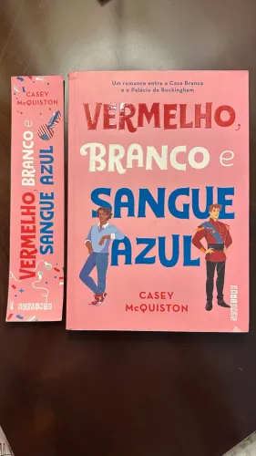 Livro Vermelho, Branco e Sangue Azul