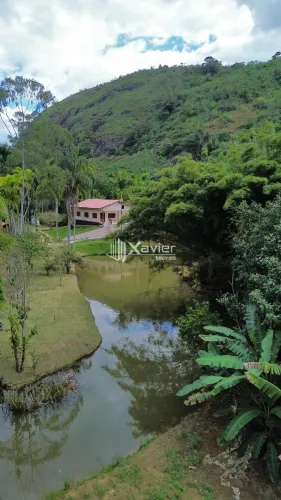 Chácara Escriturada 5.000m² em Melgacinho Domingos Martins com Casa 3 Quartos, Suíte, Deck