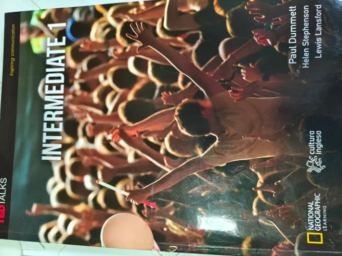 Livro Intermediate 1 cultura inglesa