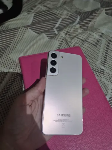 S22 perfeito apenas listas na tela