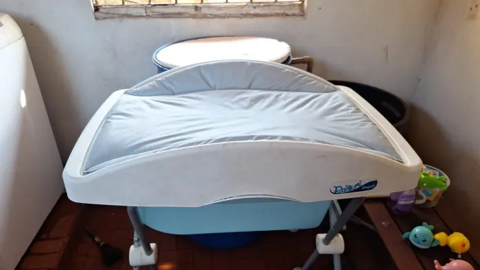 Banheira de bebê com trocador