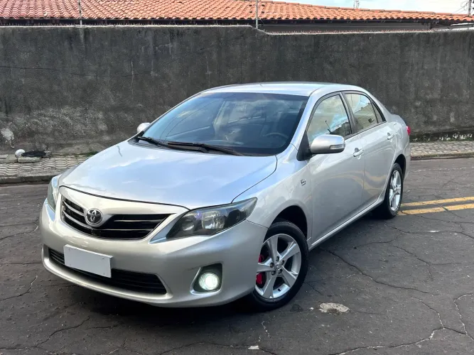Toyota Corolla XEI 2.0 Flex 16V Aut. 2013