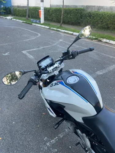 BMW G310R