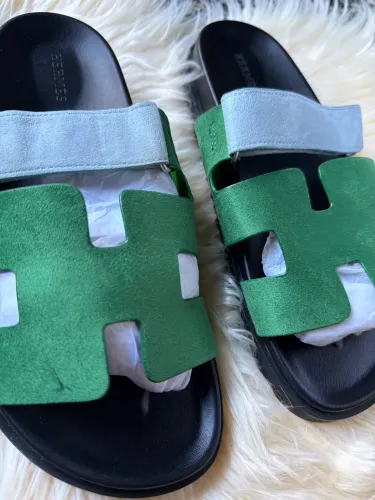 Sandália Hèrmes verde e azul linda luxo linha premium