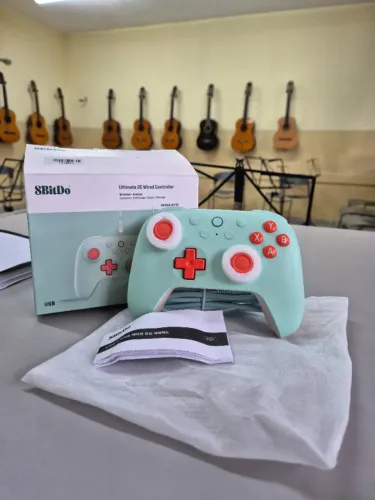 Controle para PC e Android 8BitDo Ultimate 2C