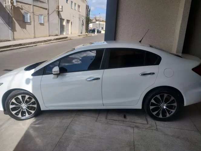 Honda Civic Sedan EXR 2.0 Flexone 16V Aut. 4P 2016