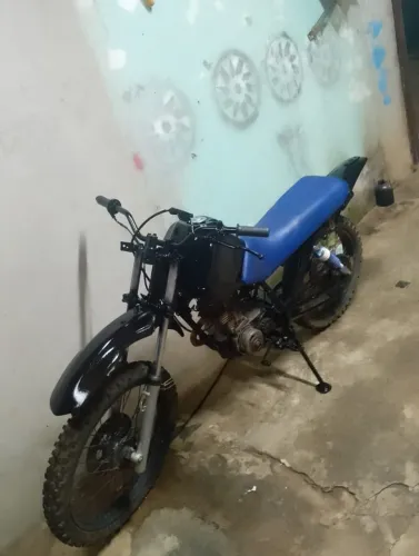Moto para trilha e roça 