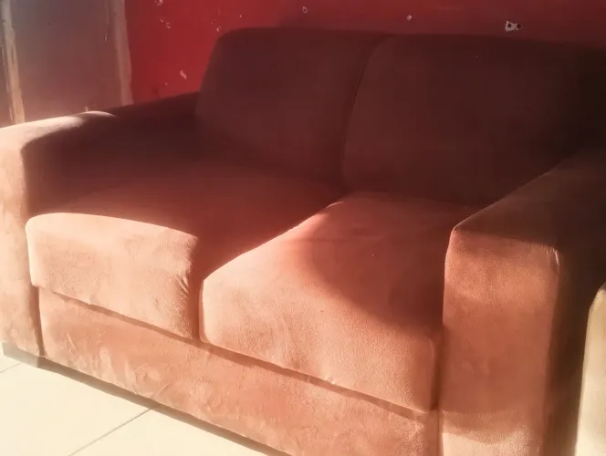 Vendo sofá retrátil e confortável em Santa Lúcia Águas Lindas de Goiás