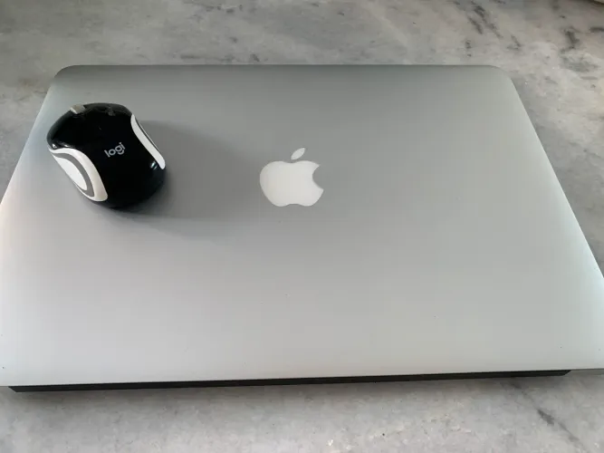 Macbook air 13 em bom estado 256GB 2015