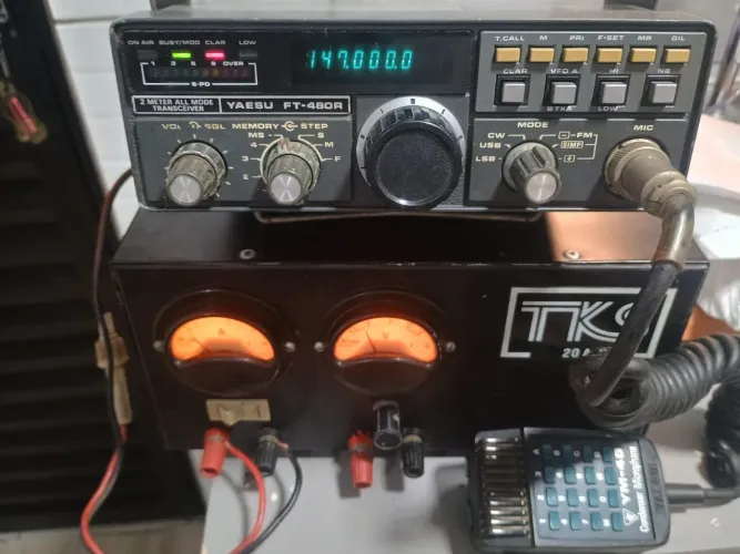 Rádio Yaesu FT-480R