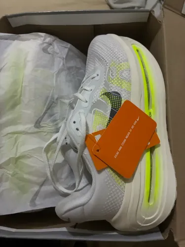 Tênis Nike vomero premium 2026!!!