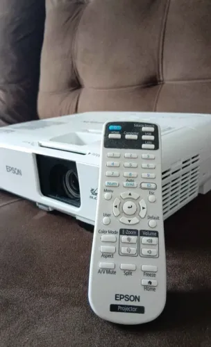 Vendo projetor EPSON 