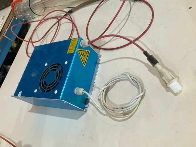 Tubo e fonte laser co2