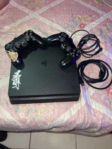 Vendo ps4 slim 500gb