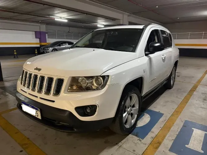 Jeep Compass Sport 2.0 16V 156cv 5P 2015