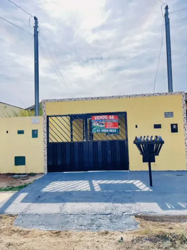 Casa disponível para aluguel, ideal para família ou casal!