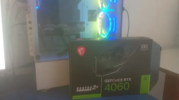 Placa de vídeo msi 4060 x2 black