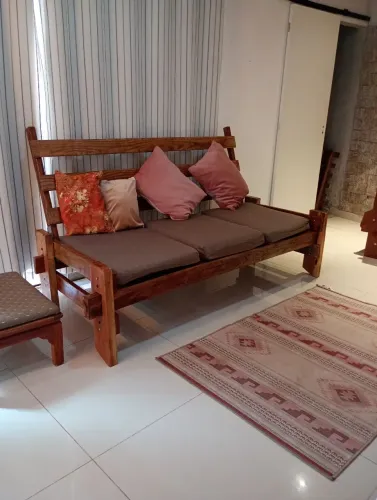 Super Oferta 10x77reais Sofá banco Colonial em madeira nobre