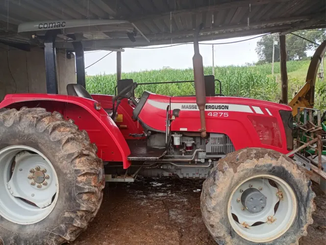 Massey ferguson 4275- ano 2014