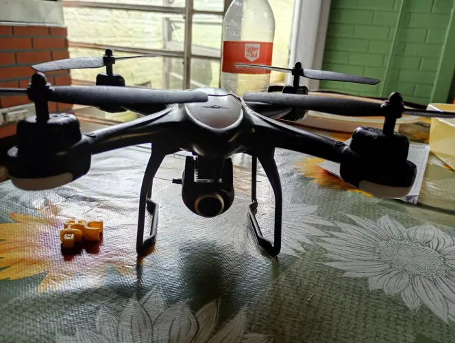 Vendo Drone Potensic T18