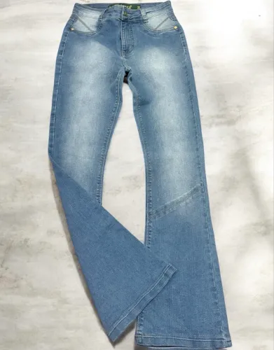 Calça Flare Azul Tamanho 36 | Chácara Jeans
