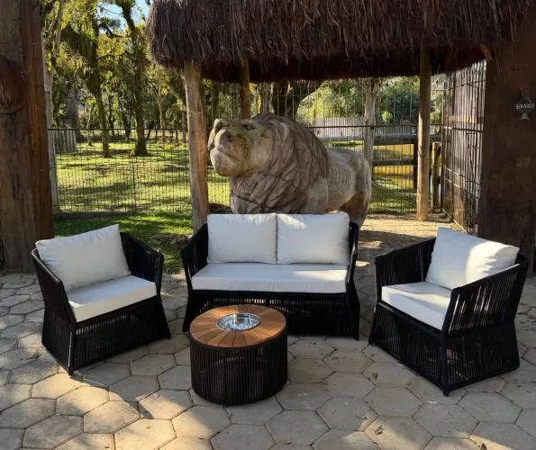 Conjunto de sofá em corda náutica disponível em cores 