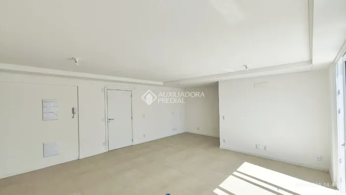 Apartamento studio à venda no Centro com 58 m² e 1 dormitório/quarto disponível.