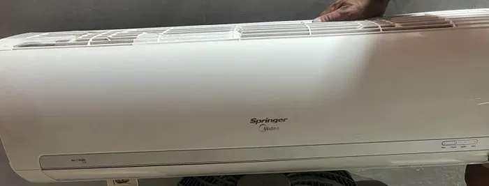 Ar condicionado 18000 btus springer Mideia 220 volts 