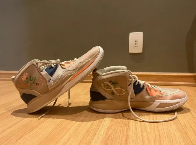 Tênis kyrie 8 infinity ep floral