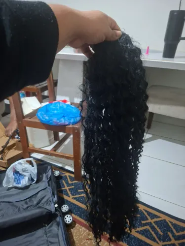 Rabo de cavalo cacheado 