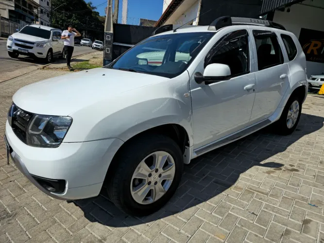 Renault Duster Dynamique 2.0 Hi-flex 16V Aut. 2016