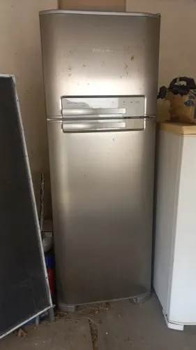 Geladeira inox frost free