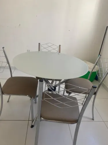 Mesa+4 cadeiras, mesa de vidro