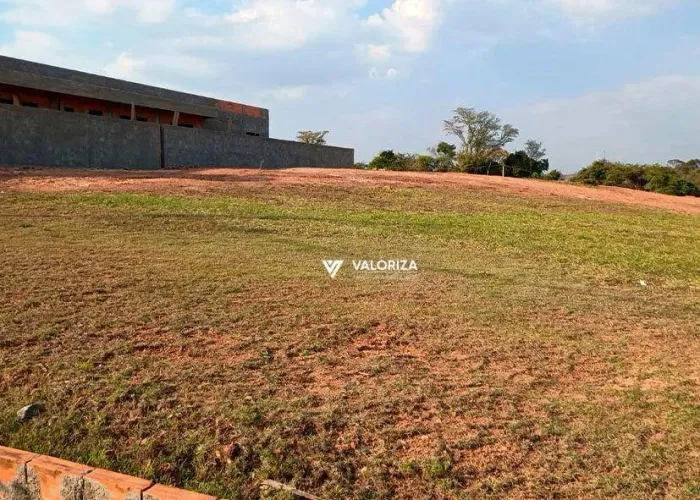 Terreno à venda em condomínio no Alto da Boa Vista