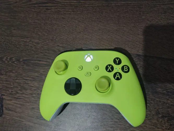 Controle Xbox Series + Carregador Duracell com 4 pilhas Recarregáveis