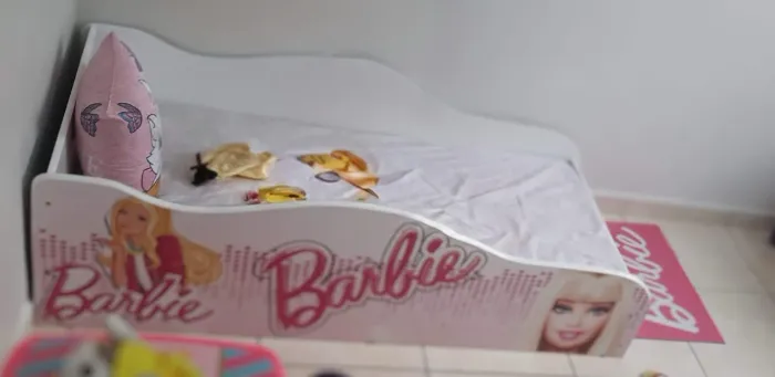 cama montessoriana barbie