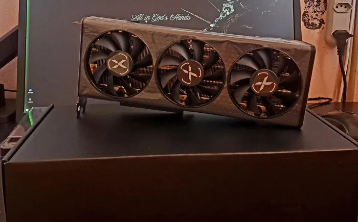 Placa de video rx 7600 8gb