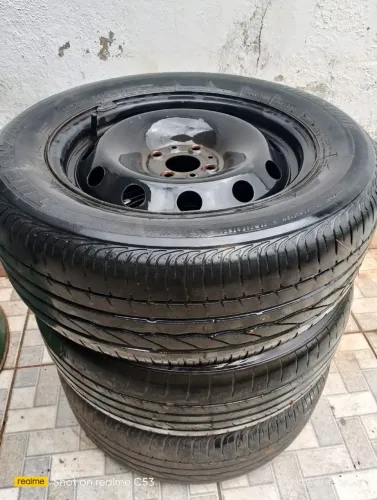 Em bom estado de uso para rodar bastante ainda