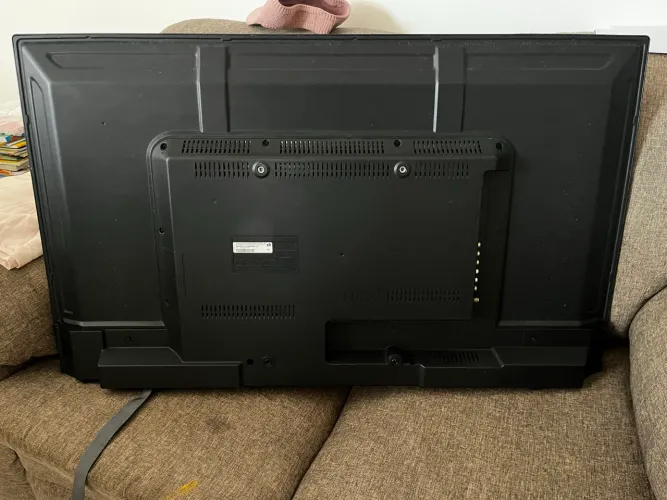 Promoção!!! Vendo Tv Philco 40? para retirada de peças!