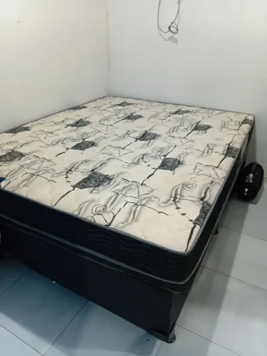 Vendo Cama Box Queen Ortobom + Colchão Ortopédico