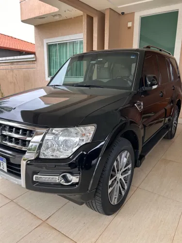 Mitsubishi Pajero HPE Full 3.2 4X4 T.i.dies. 5P AUT 2020