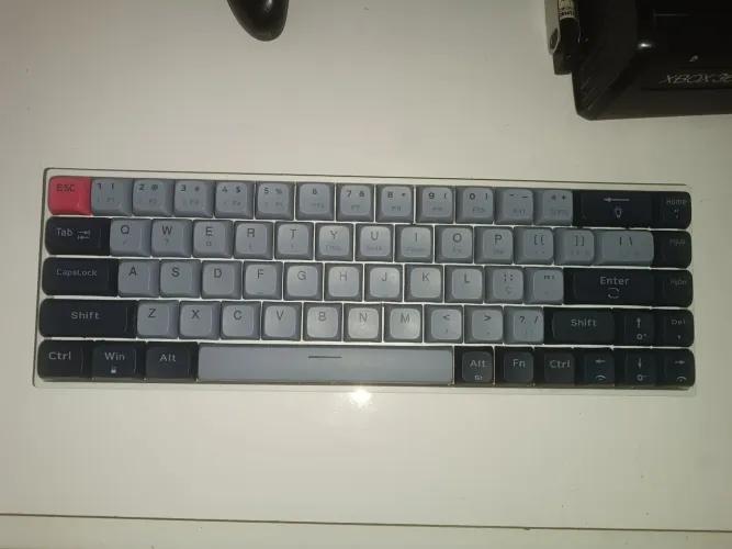 Revenger Black lion Teclado Mecânico switch red 65%