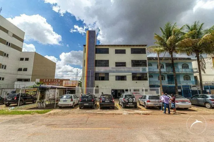 Excelente Imóvel Comercial à Venda no Setor de Indústrias Gráficas  Taguatinga Norte.