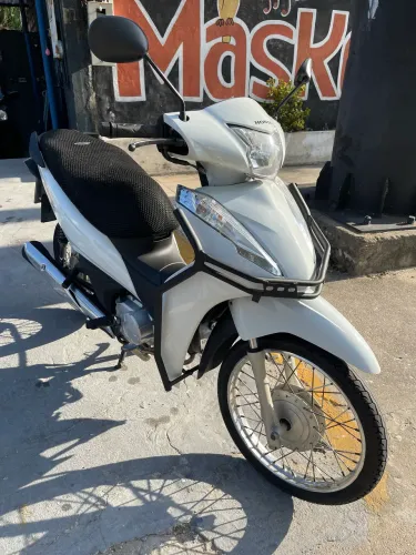 Nova Honda Biz impecável 
