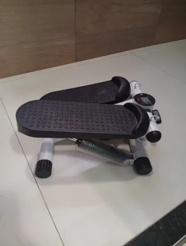 Mini stepper simulador de caminhada