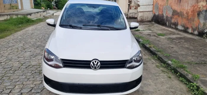 Volkswagen Fox 1.0 MI Total Flex 8V 5P 2013