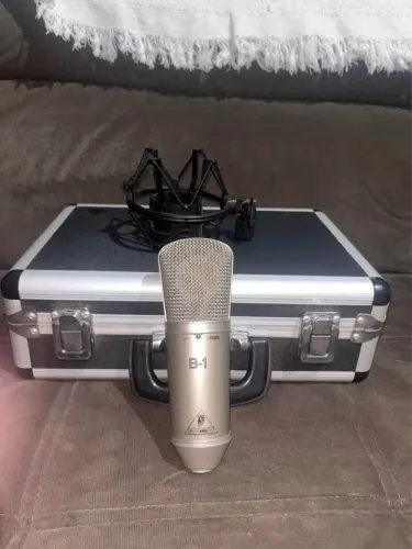Microfone Behringer B1