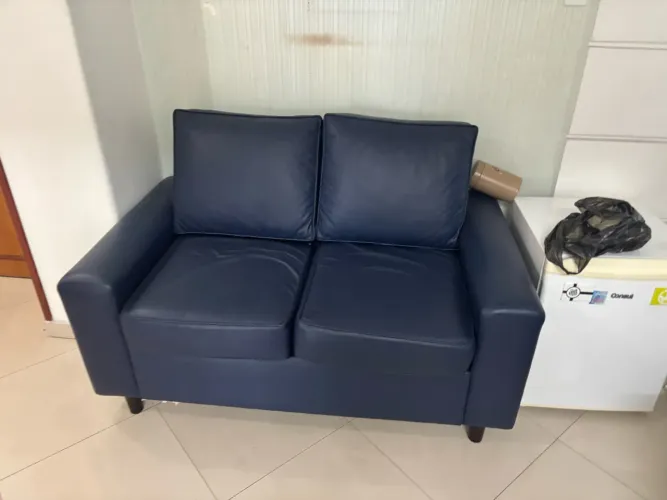 Sofa 350 cada um 