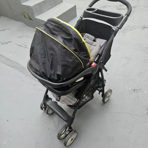 Carrinho bebê confoto