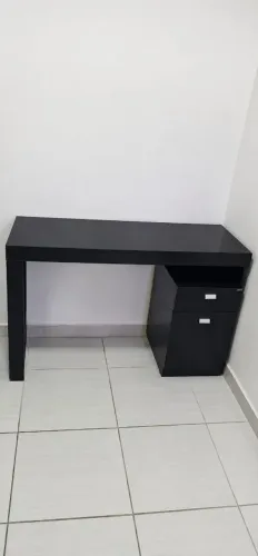 Mesa de computador / estudo